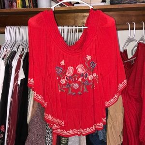 ❤️NWOT Red Off the shoulder top ❤️
